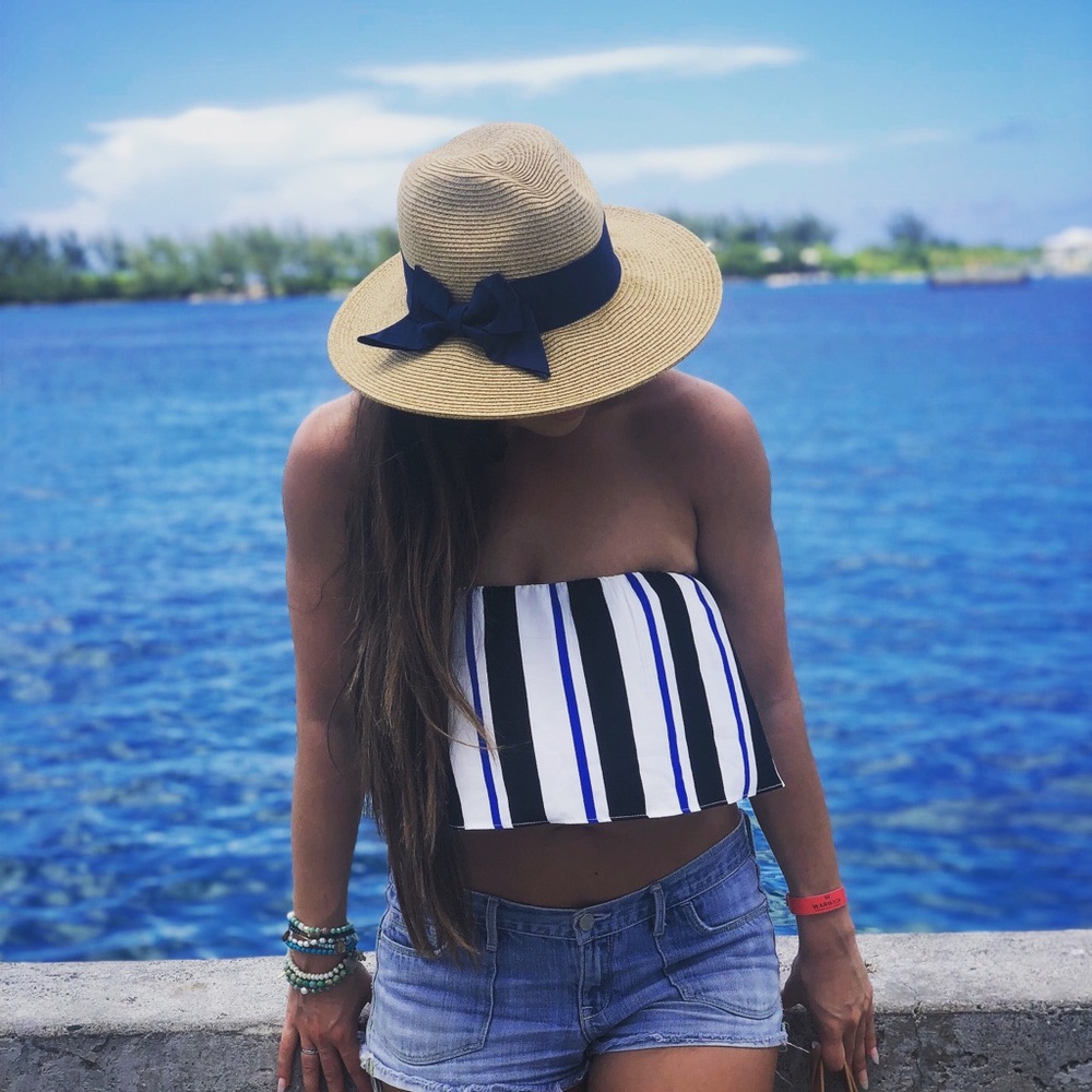 Pop over tube cropped top size medium